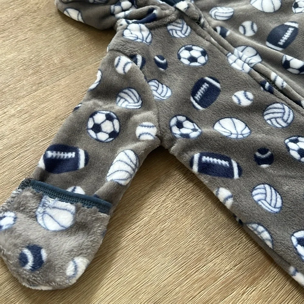 Mick Mack Baby Boy Fuzzy Pram Bunting Jacket 6-9 months Gray Navy Sports Balls
